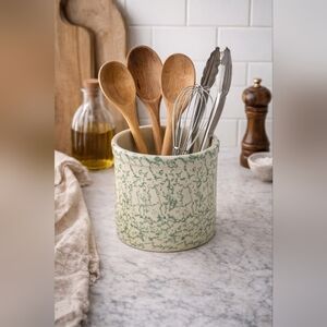 Robinson Ransbottom Pottery Low 2qt Jar